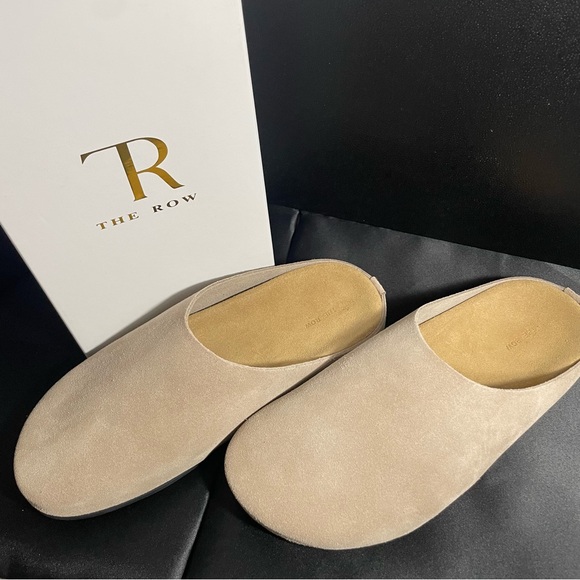 Women’s The Row Shoe With Box - Picture 2 of 6